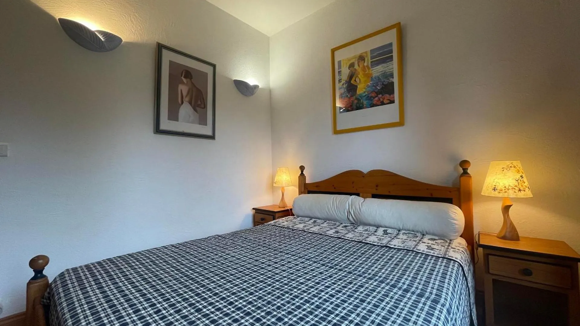 Apartment Chaleureux Appartement Avec Balcon, Proche Du Centre Et Du Ski Bus - Fr-1-624-14 Samoens